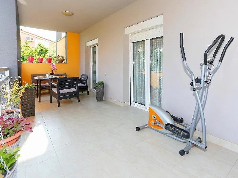 Apartments Damir Kastel Stafilic