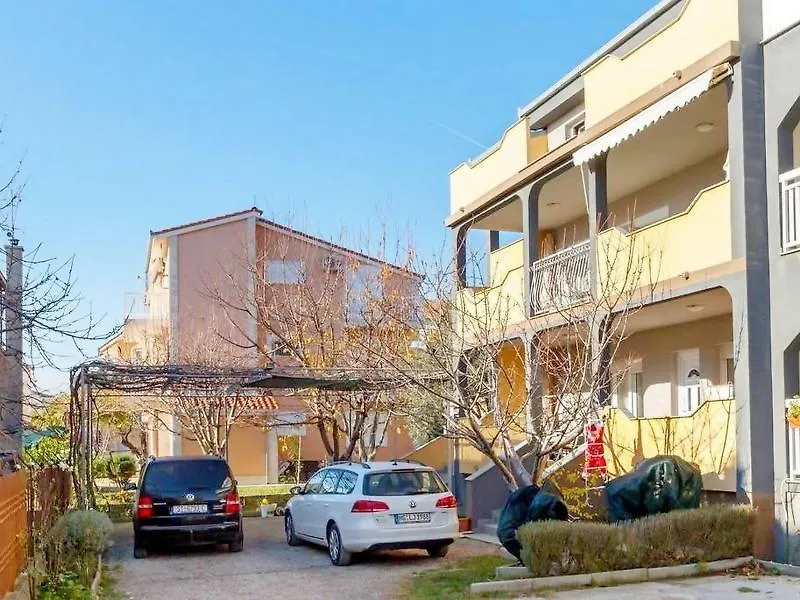 Apartments Damir Kastel Stafilic