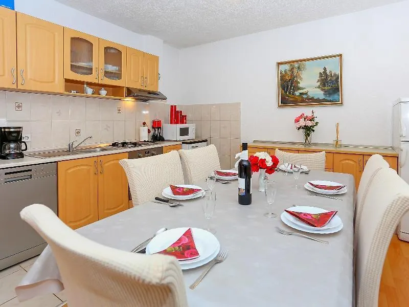 Apartments Damir Kastel Stafilic 0*,