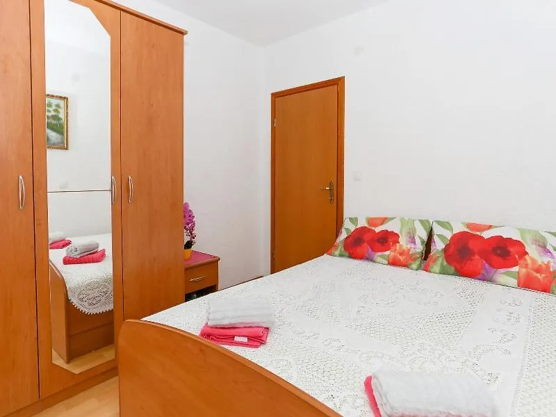 Apartments Damir Kastel Stafilic