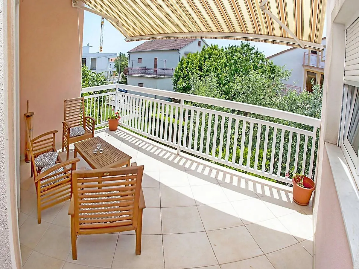 Apartments Damir Kastel Stafilic