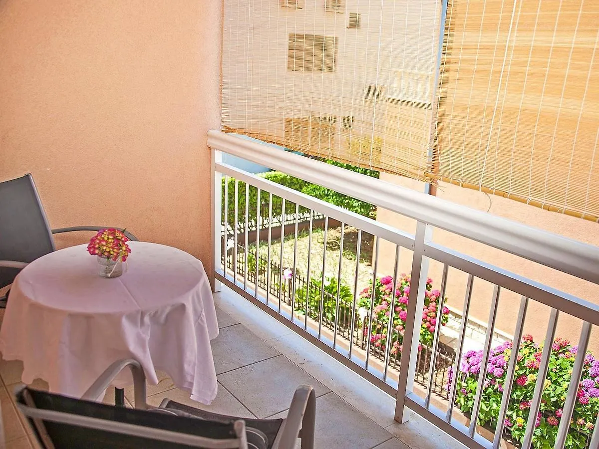 Apartments Damir Kastel Stafilic