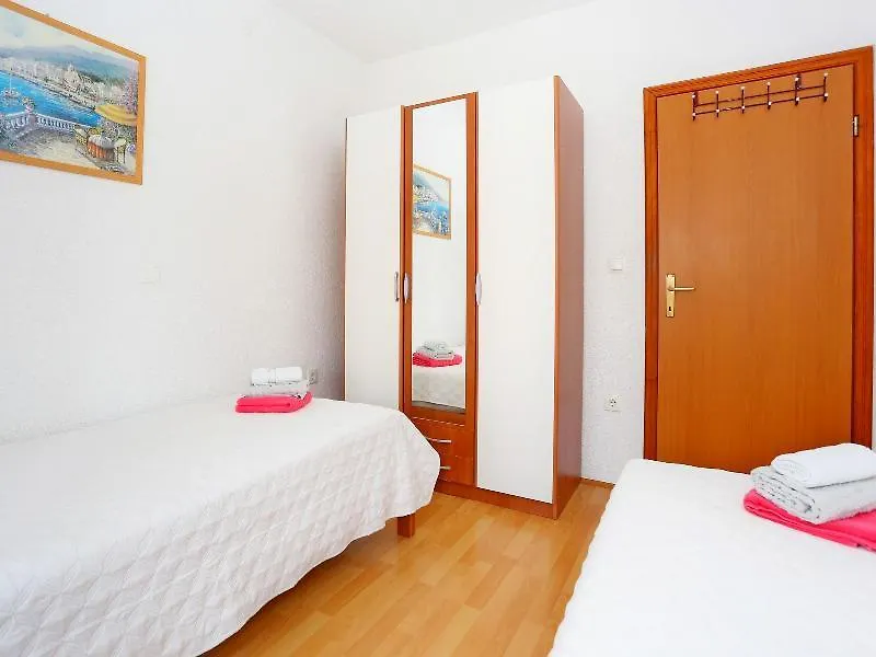 Apartments Damir Kaštel Štafilić Kroatien